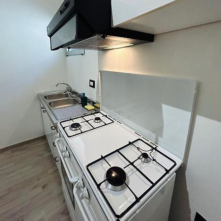 Essential House Apartment บรินดิซิ ภายนอก รูปภาพ