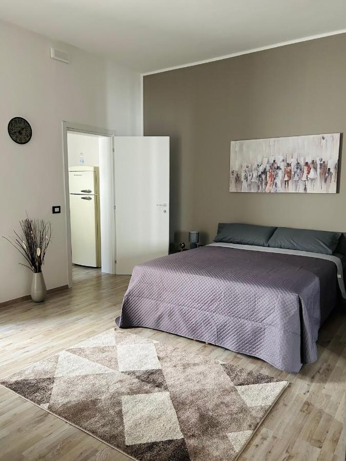 Essential House Apartment บรินดิซิ ภายนอก รูปภาพ