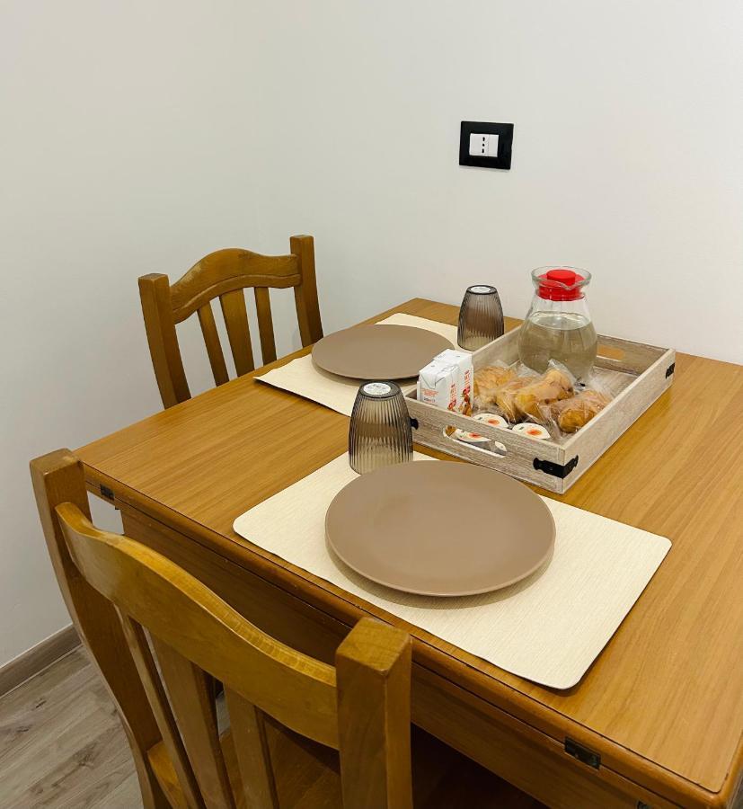 Essential House Apartment บรินดิซิ ภายนอก รูปภาพ