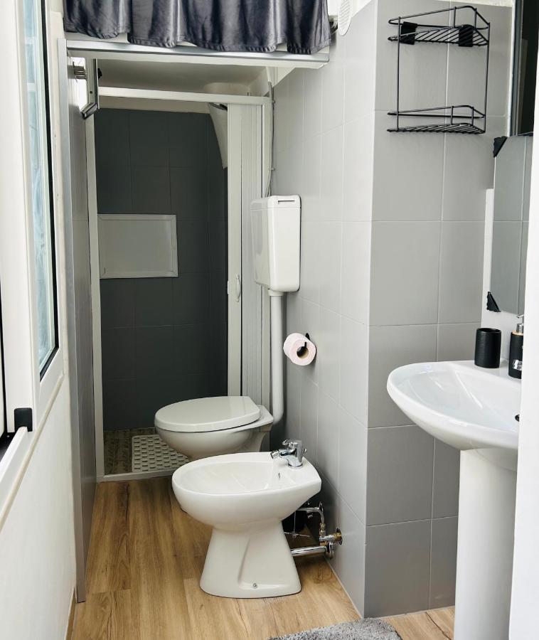 Essential House Apartment บรินดิซิ ภายนอก รูปภาพ