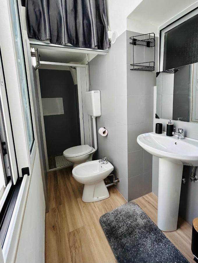 Essential House Apartment บรินดิซิ ภายนอก รูปภาพ